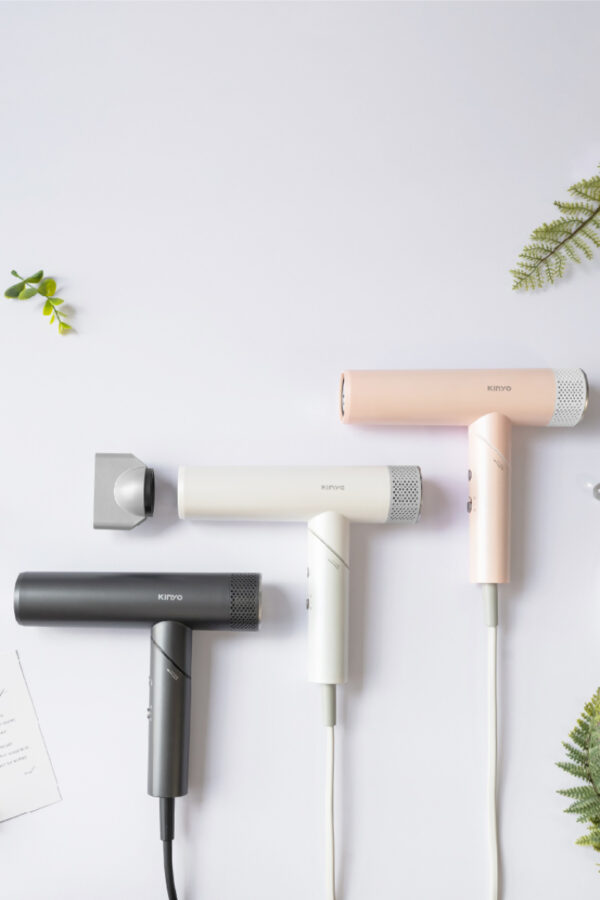 KINYO 全球電壓摺疊無刷吹風機