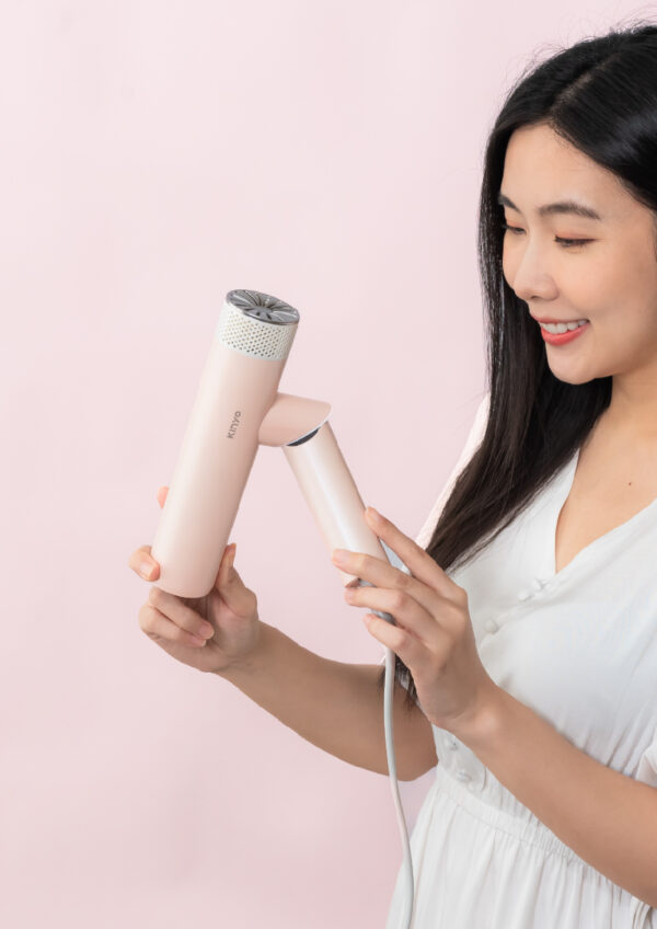 KINYO 全球電壓摺疊無刷吹風機：圖片 4