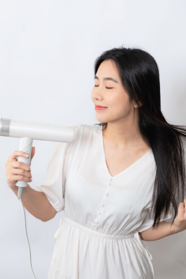 KINYO 全球電壓摺疊無刷吹風機：圖片 5